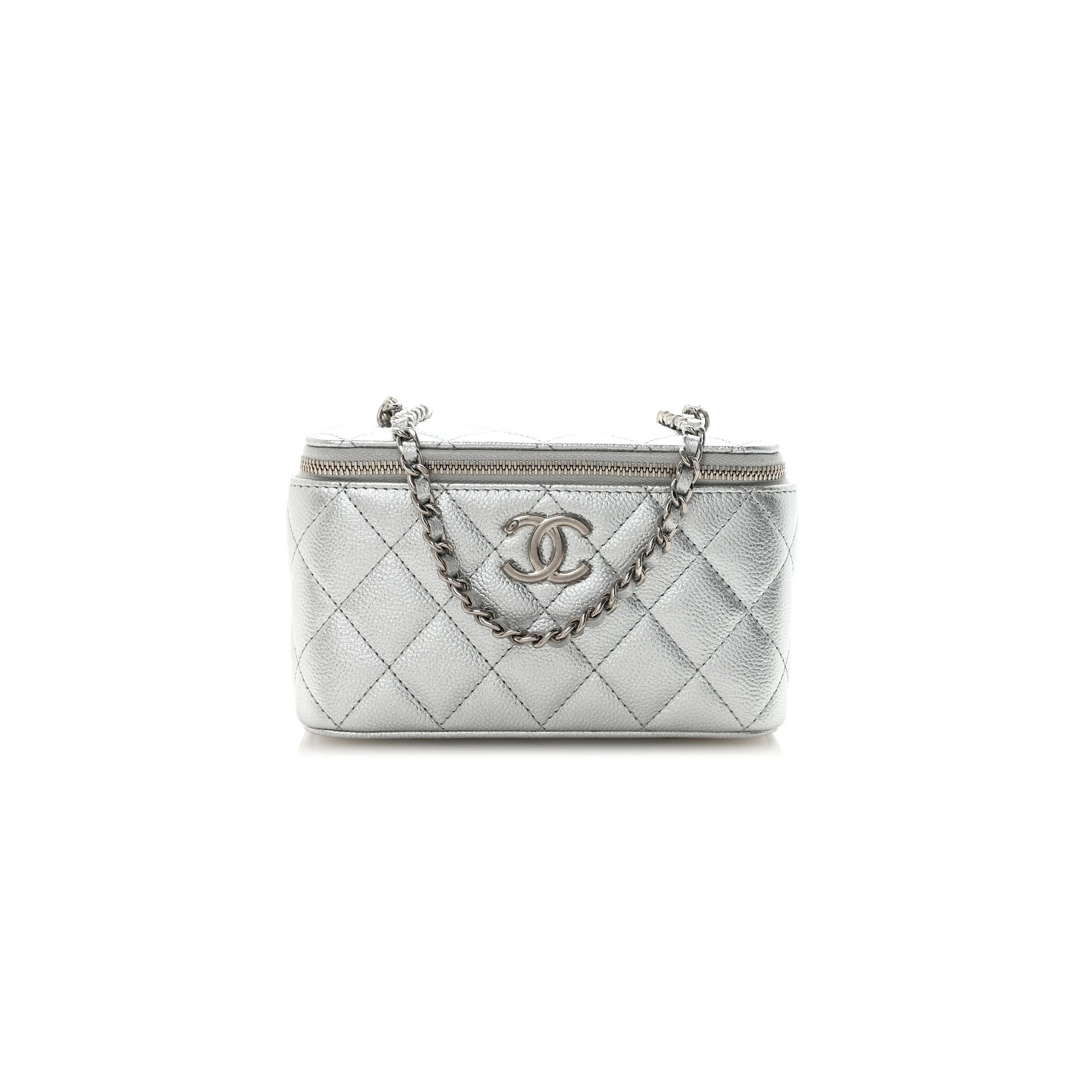 Ch**el metallic caviar quilted small vanity case with chain silver (17*9.5*8cm)